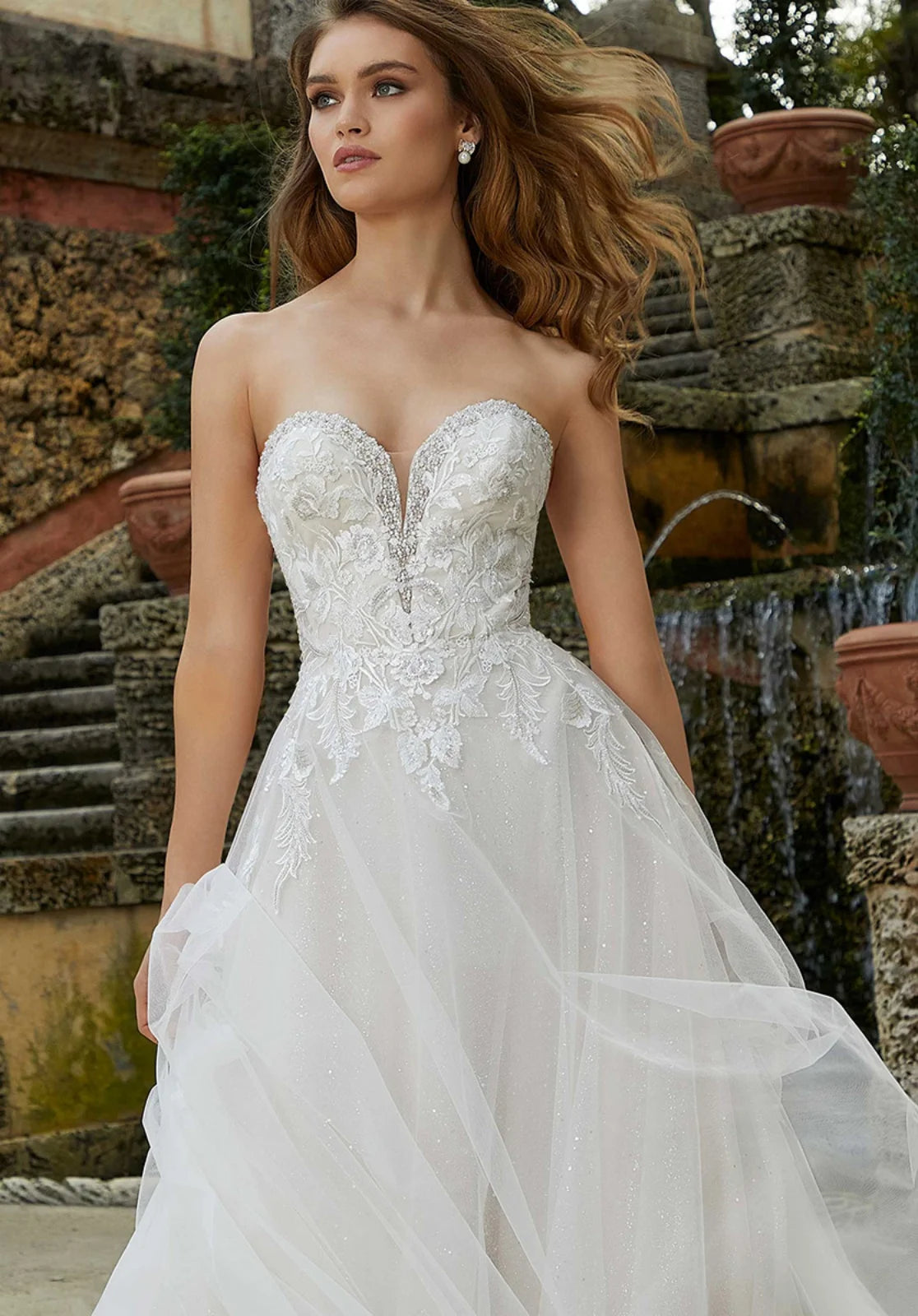 Beaded lace applique tulle A-line bridal gown, photo 3.