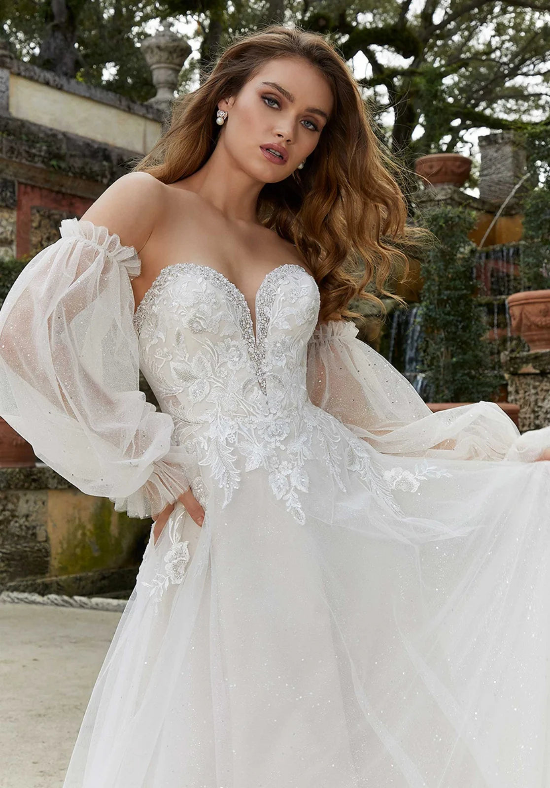 Beaded lace applique tulle A-line bridal gown, photo 4.