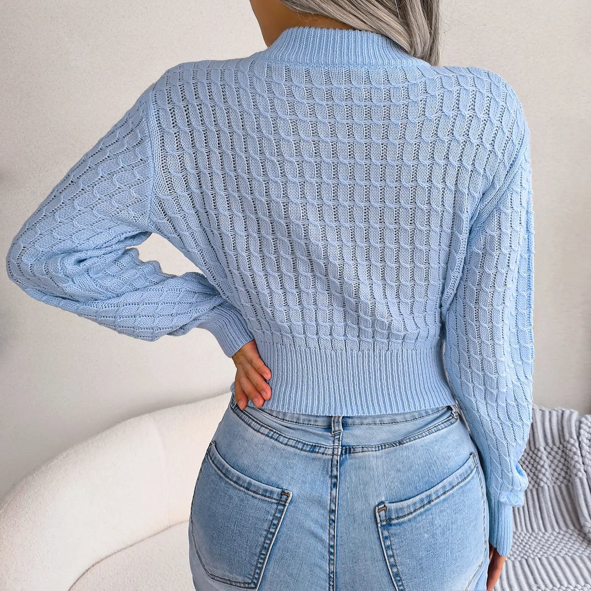 Cropped ribbed knit top with a round neck, product photo 2