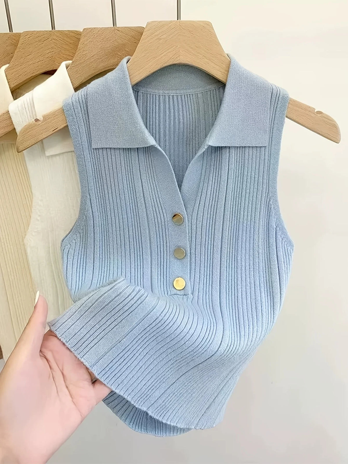 Knit vest with a polo collar and no front opening, product photo 5